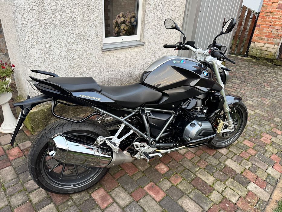 Продам мотоцикл BMW r1200r