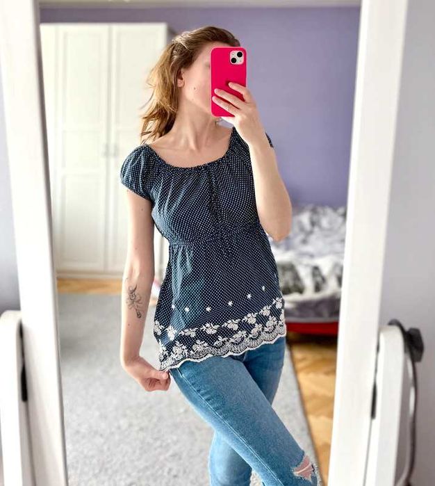 Bluzka haft angielski House XS 34 granatowa dots kropki bufki wcięcie