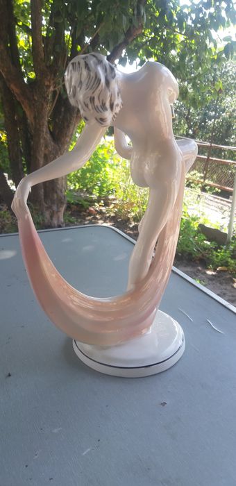 Статуэтка фарфоровая Германия.