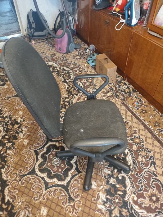 Кресло! Газ лифт в рабочем состоянии!