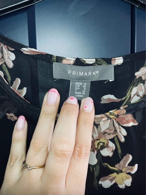 Sukienka mgiełka w kwiaty, Primark, 40
