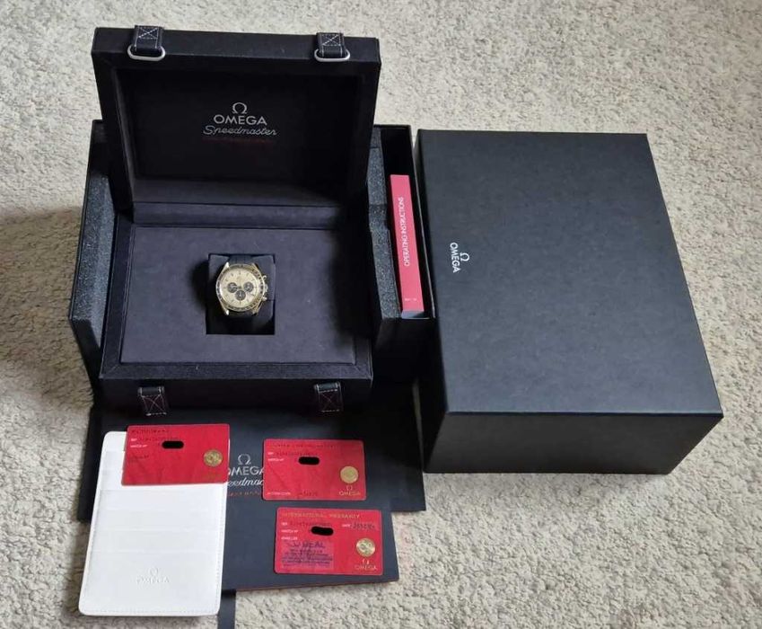 Omega Speedmaster Professional Moonwatch 310.62.42.50.99.001