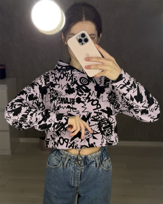 Вкорочена кофта на зятажках