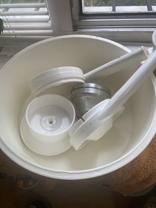 Сепаратор сливкоотделитель ручной