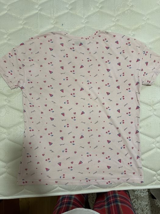 T-shirt rosa feminina do Lefties