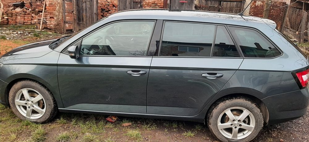 Автомобиль  Skoda Fabia 2017 года