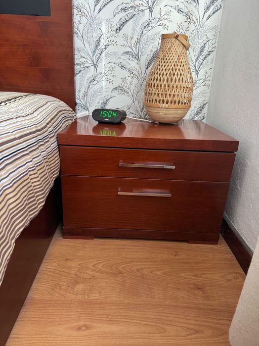 Mobiliário de quarto de casal como novo