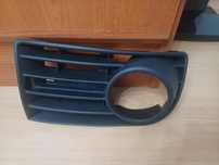 Grelha farol nevoeiro VW Golf 5