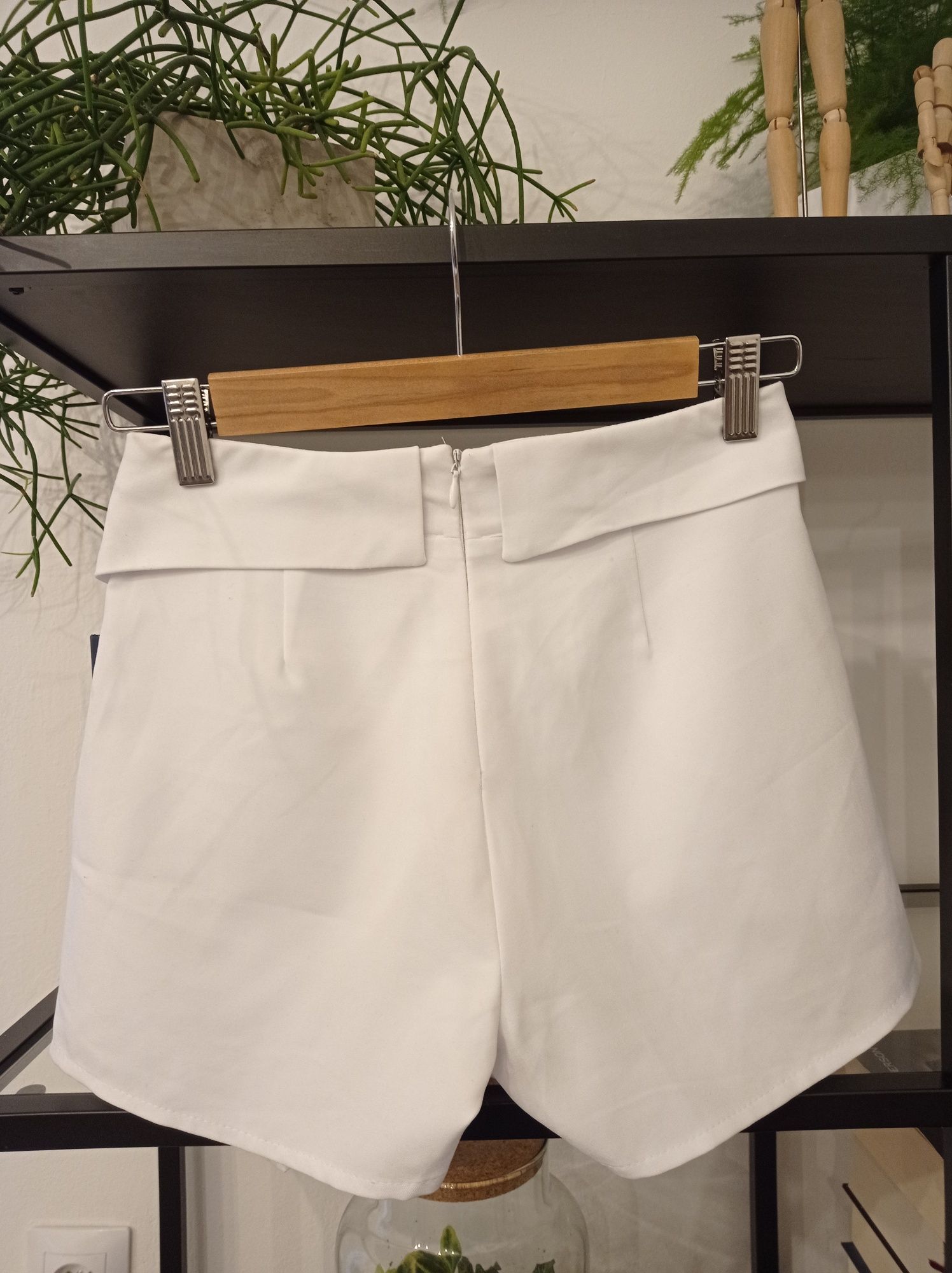 Szorty-mini spódniczka rozmiar XS klasyczna elegancja!