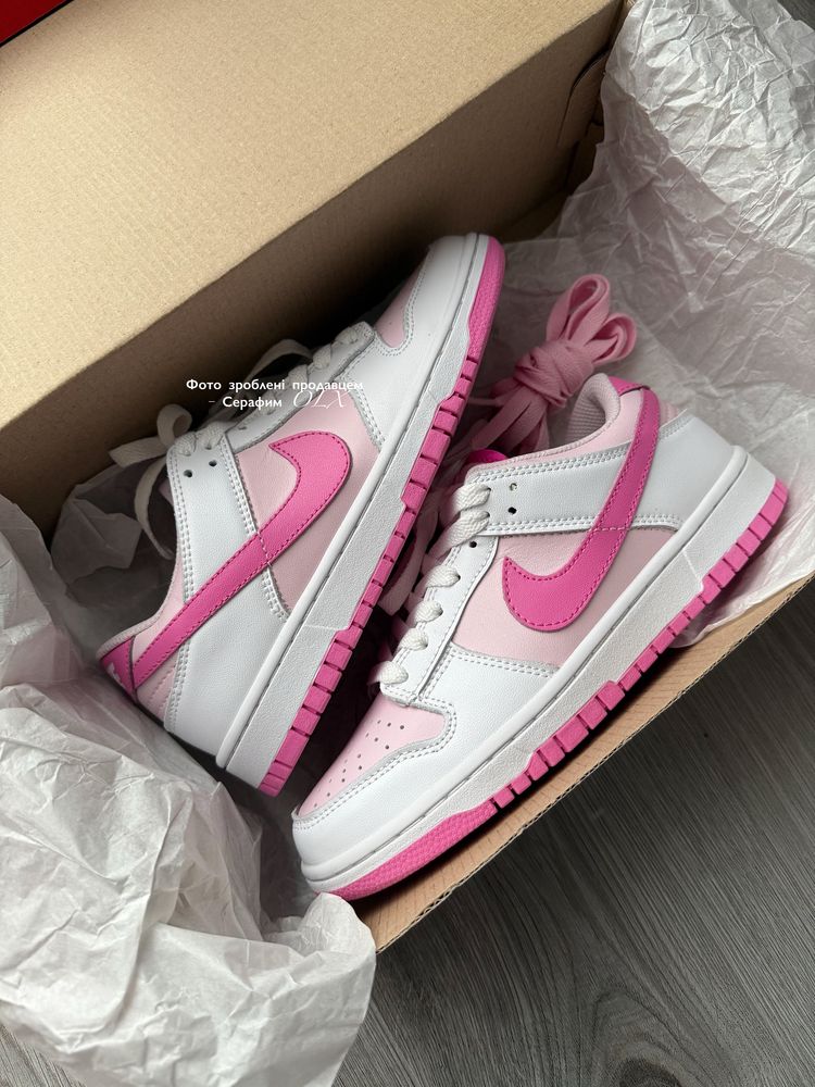 NEW NIKE DUNK LOW pink white (in box)