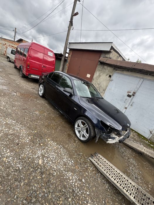 Крыло  левое правое  капот bmw e60 e61