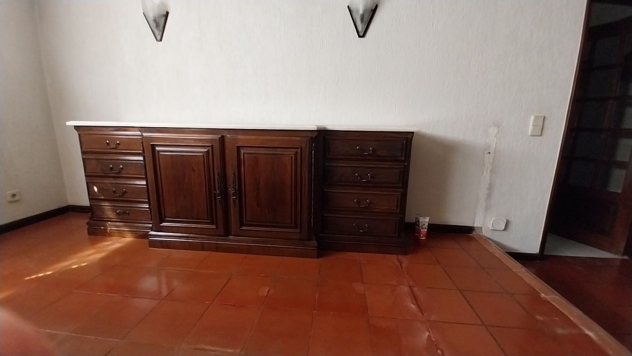 Móveis de sala de jantar.