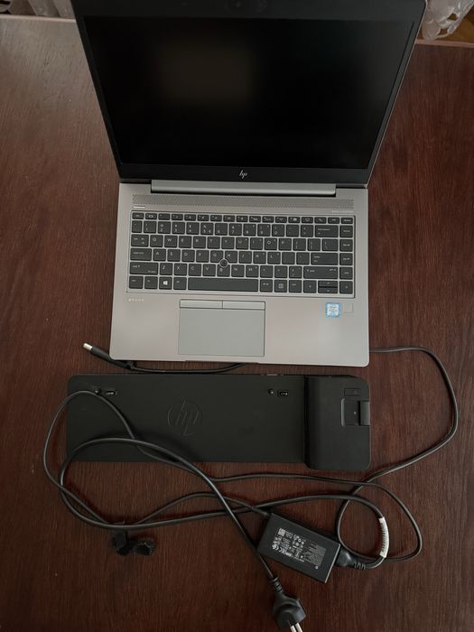 Laptop HP Zbook 14u G5 + stacja dokująca i5-8350u 256 GB 8GB Win11 PRO