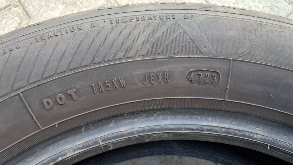 205/60R16 96V Goodyear Efficient Grip Performance 2