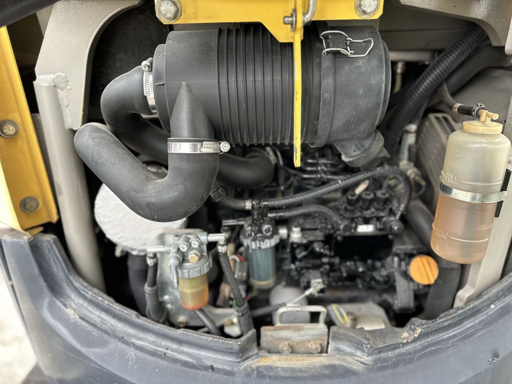 Mini-giratória YANMAR VIO 20