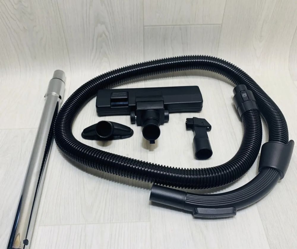 Пылесос Rainberg RB659G 4200Вт пилосос пилосмок контейнерный колбовый