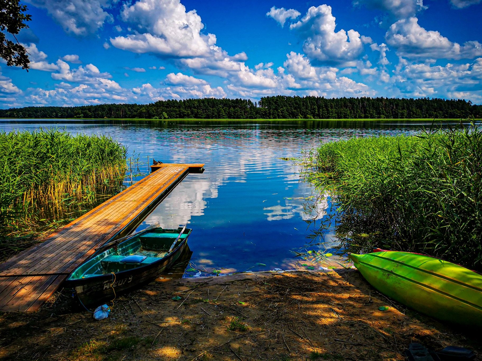 Mazury Bania jacuzzi linia brzegowa kajak łódka trampolina grill