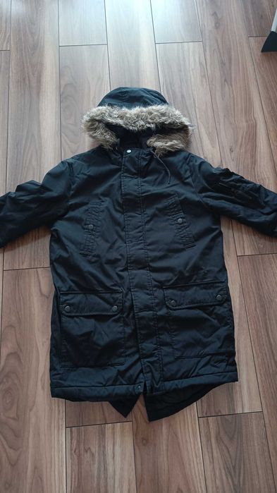 Kurtka zimowa, męska bardzo ciepła, rozmiar M, stan bardzo dobry.