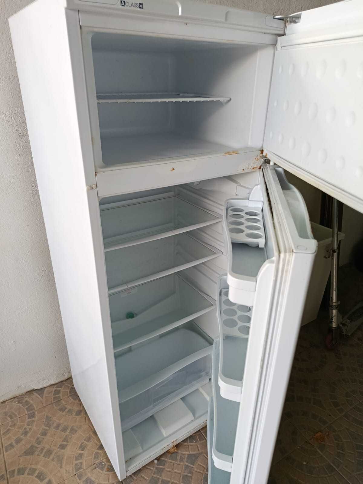 Frigorifico Indesit