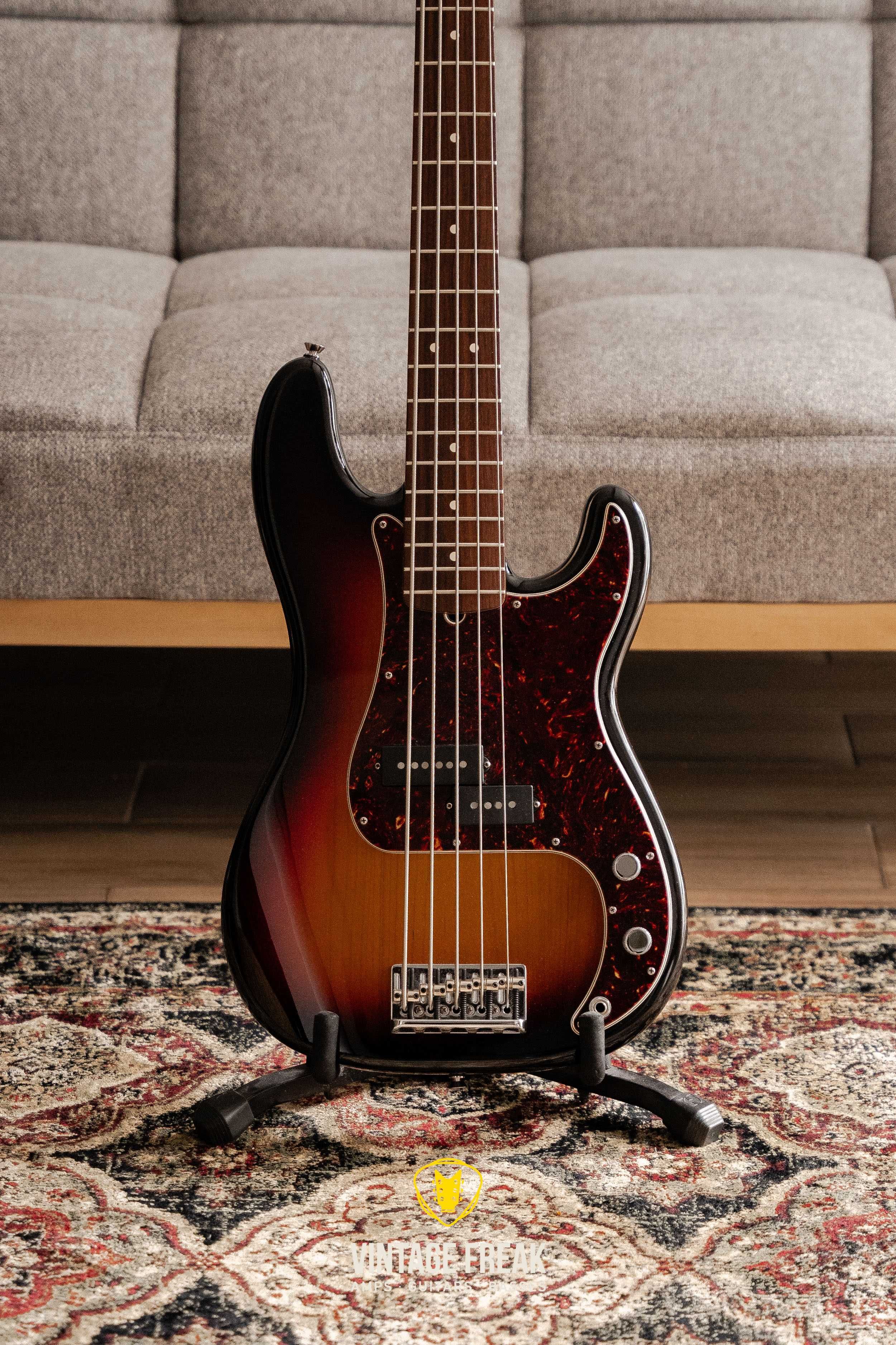 Fender Precision Bass V z 2008