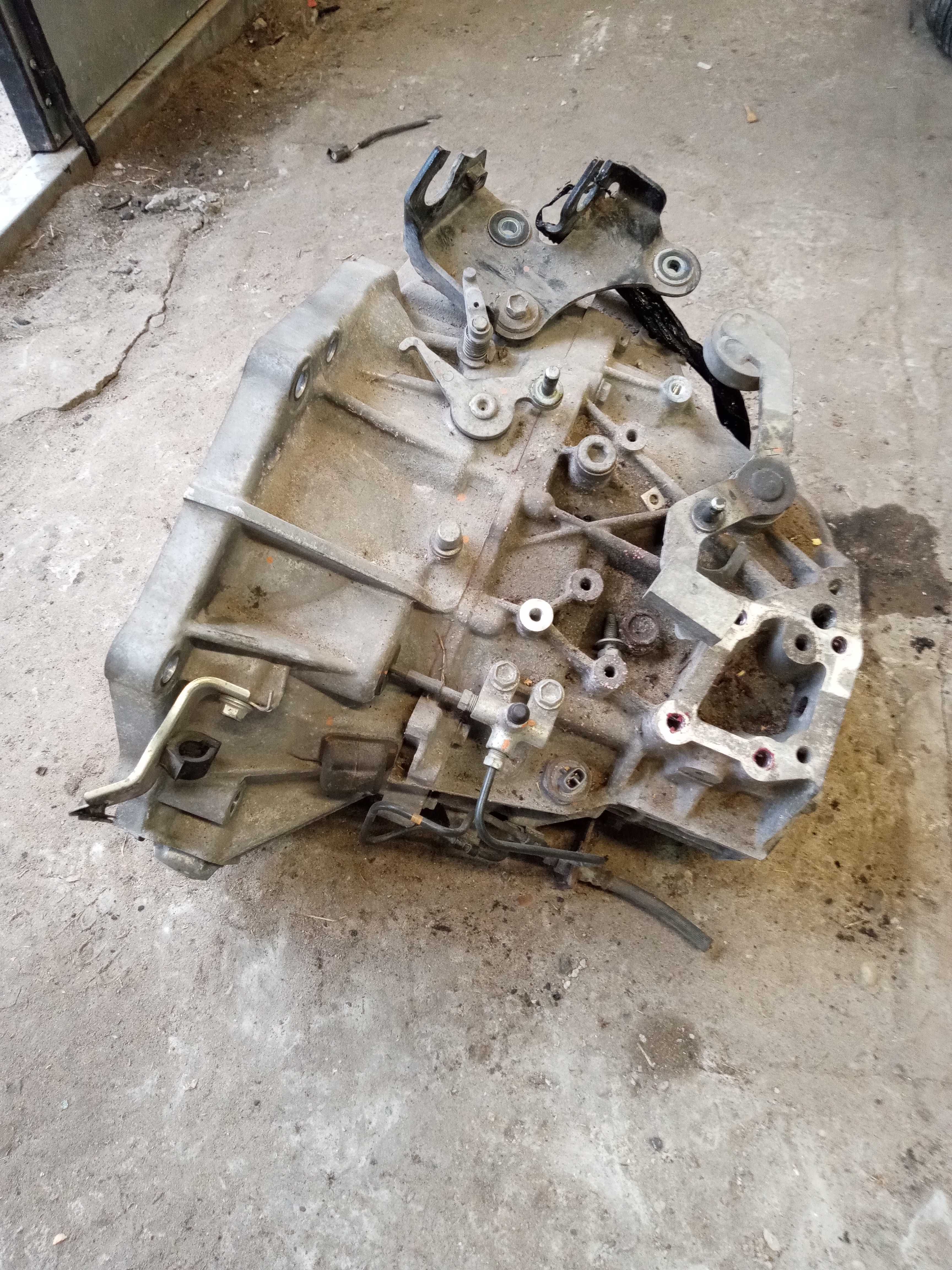 Skrzynia biegów Yaris III 1.5 VVT-iE, 1.33,  manual