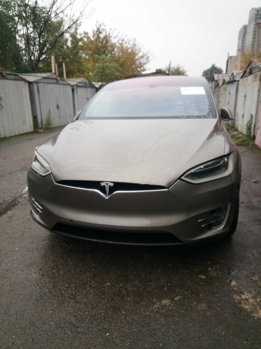 TESLA model X p90 16рік