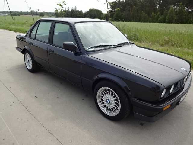 PIĘKNE Bmw e30 WĄSKA LAMPA 1- właściciel OKAZJA