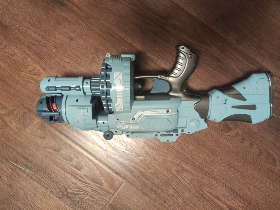 Автомат з резиновими кульками. Б/у