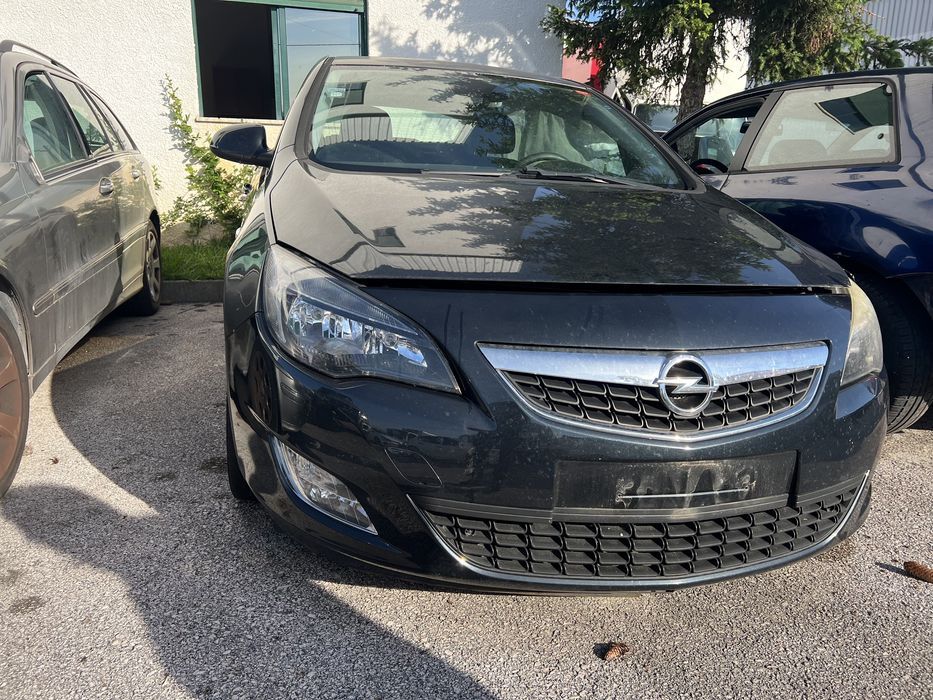 Opel Astra J   (peças)