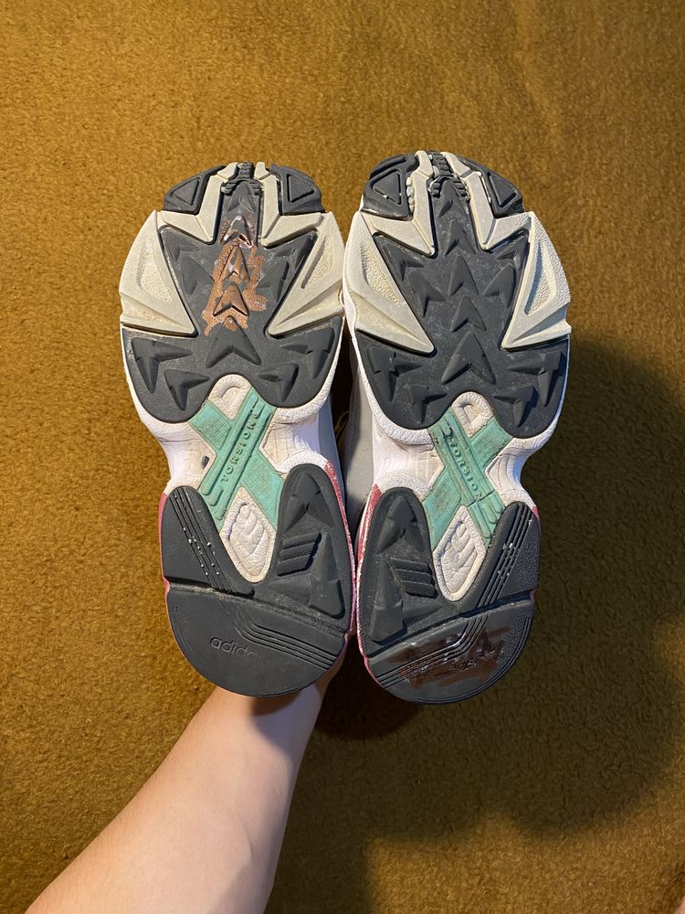 Серые кроссовки Adidas Falcon Yung | 38 размер 23,5см