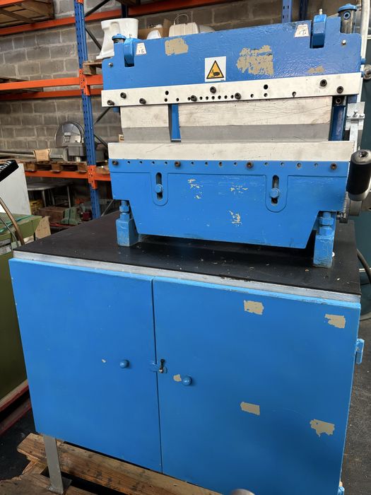 Quinadeira Manual 600mm