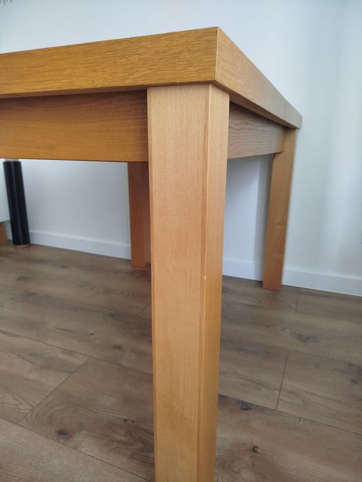 Stół rozkładany do salonu