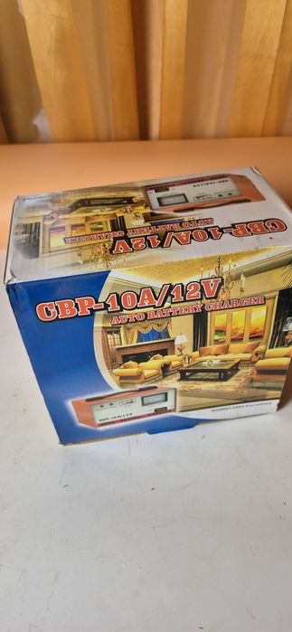 Prostownik ładowarka samochodowa 12V 10A jak nowy