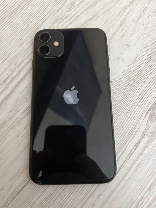IPhone 11/128,  часы Samsung.