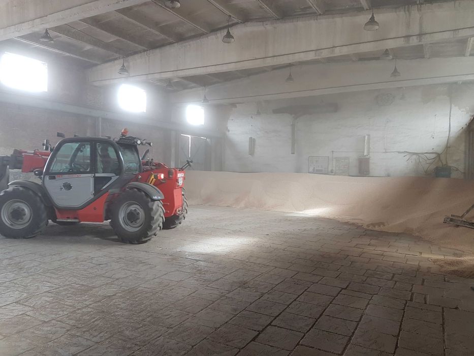 Оренда приміщень від 200 до 3300м2 на території виробничого комплексу