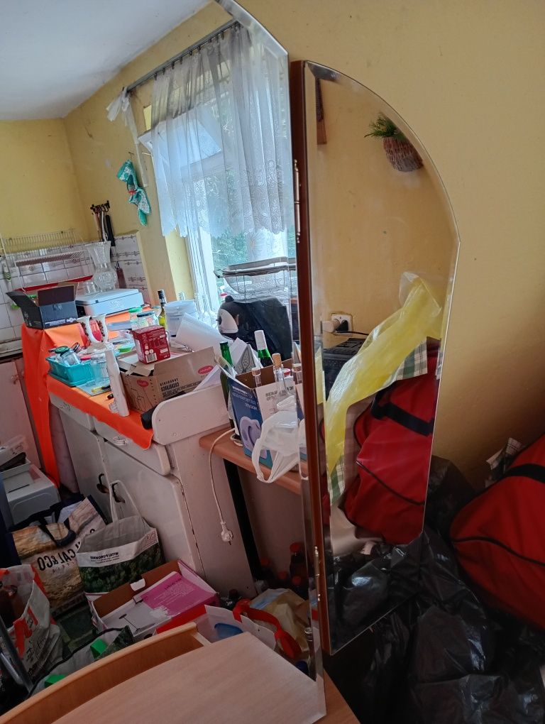 Toaletka komplet stolik lustro taboret