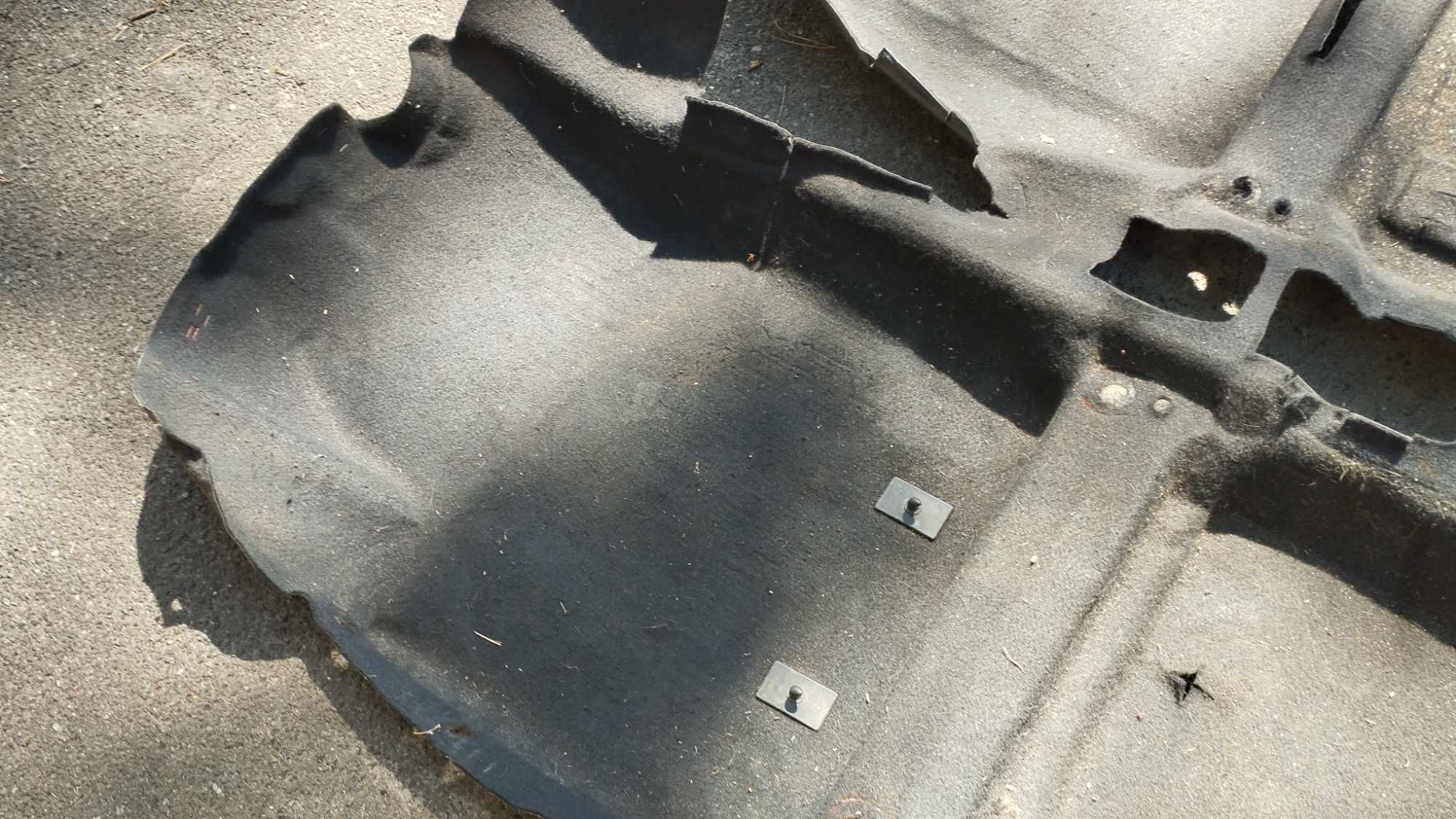 Пол підлога ковролин Mazda 6 GG 2002-2007 обшивка пола