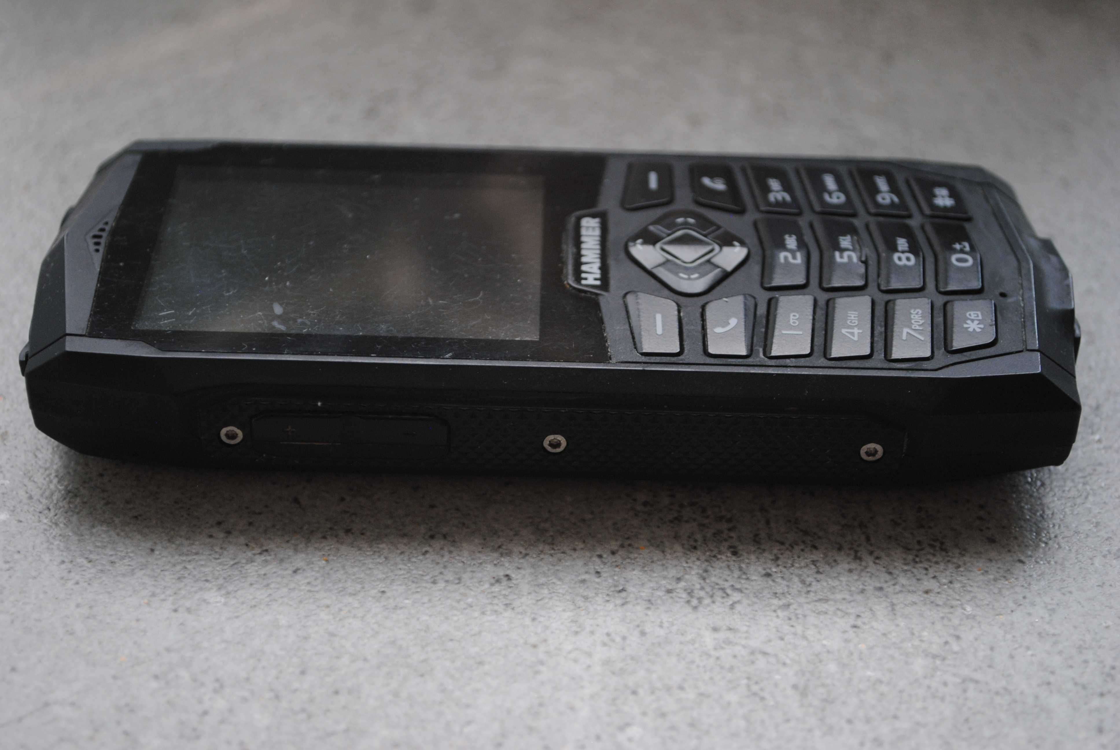 Telefon komórkowy HAMMER 3 dual sim