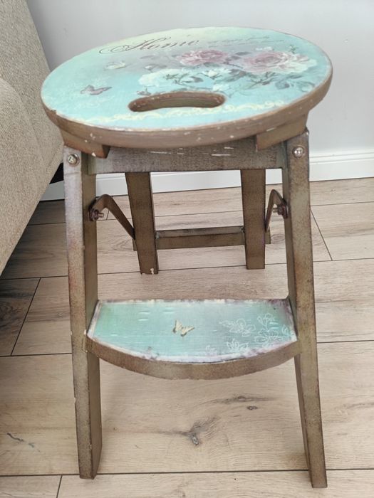 Taboret w stylu Shabby Chic