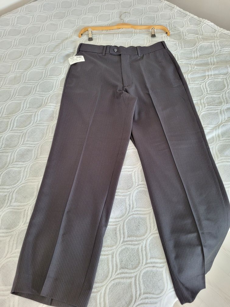 Spodnie garniturowe Van Heusen 30W x 30L, XS, S.
