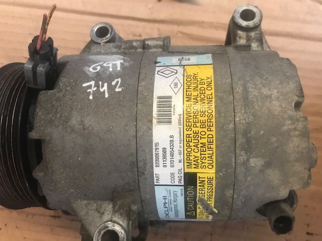 Compressor de ac ar condicionado Renault Espace IV 2.2 Dci