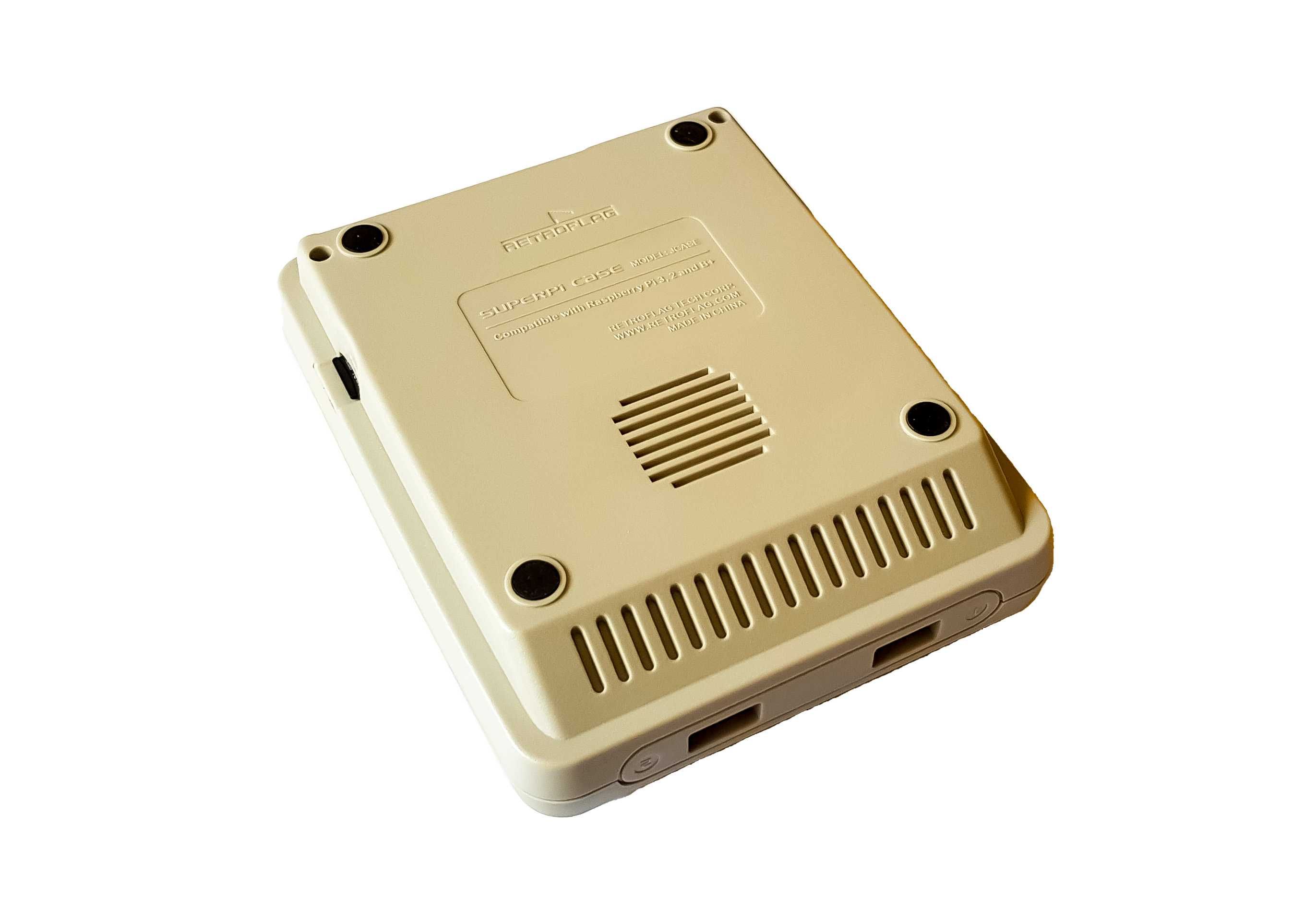 Raspberry Pi 3 Model B V1.2 - Konsola -> SuperPi Case + GRATIS !!