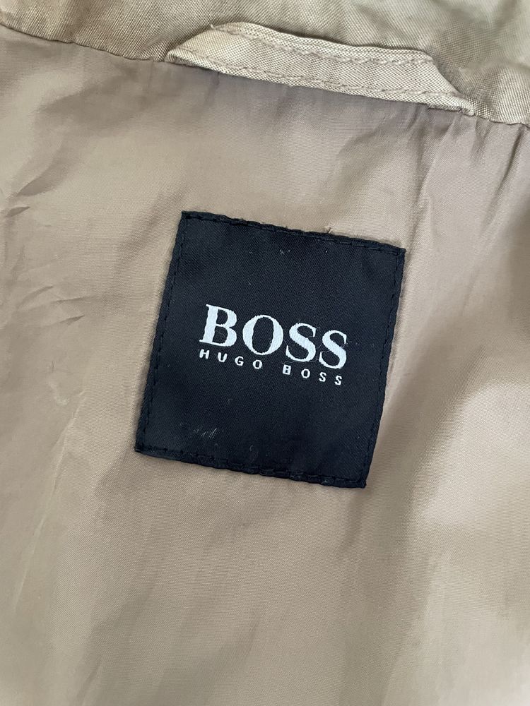 Hugo Boss 52 kurtka lekka przejsciowa