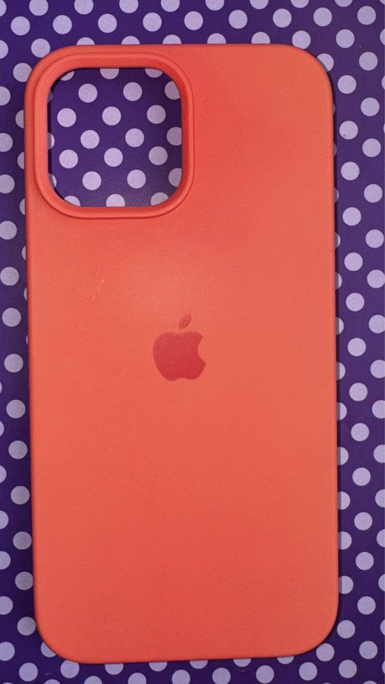 Чохол б/у на IPhone 13 Pro Max