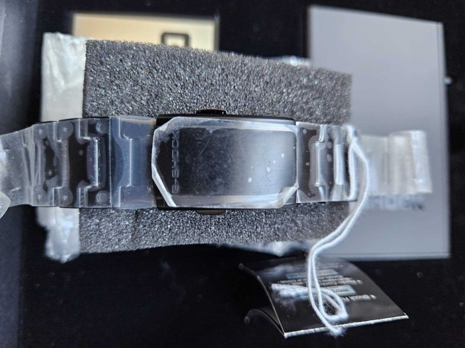 Casio G-Shock Limited Edition (500 szt na świecie) GMW-B5000GDLTD-1ER