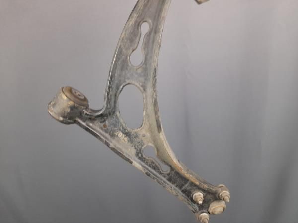 Braço de suspensão frente direito SEAT Leon (1P1)