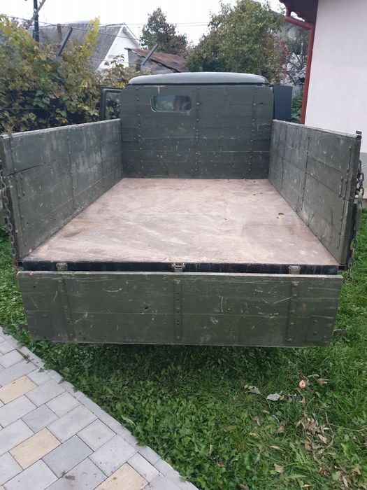 Уаз бортовий 3303