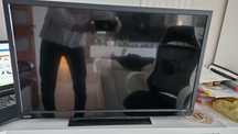 Telewizor LCD  LED Thosiba 32 cale ze złączami hdmi