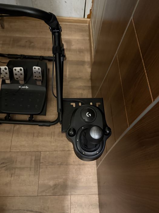 Kierownica Logitech G29 z pedałami, shifterem i stelażem-Stan Idealny!