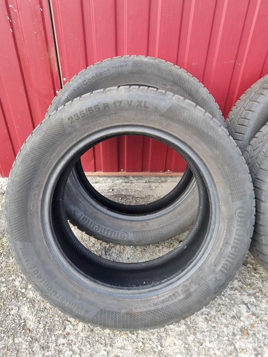 4x 235/55R17 Continental Wintercontact